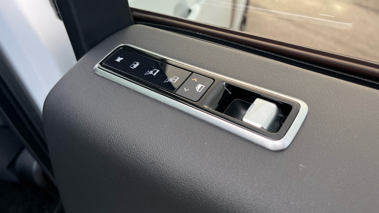 Land Rover Range Rover 3.0 D300 Westminster Black 4dr Auto Diesel Estate